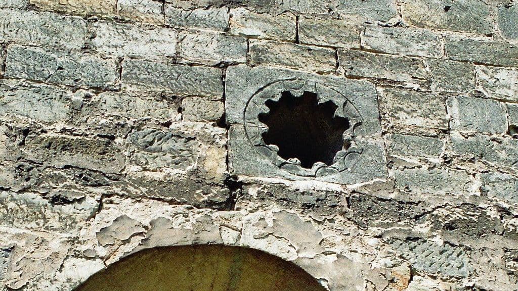 St. Nikolaus Leutra, "Rosette von Leutra"