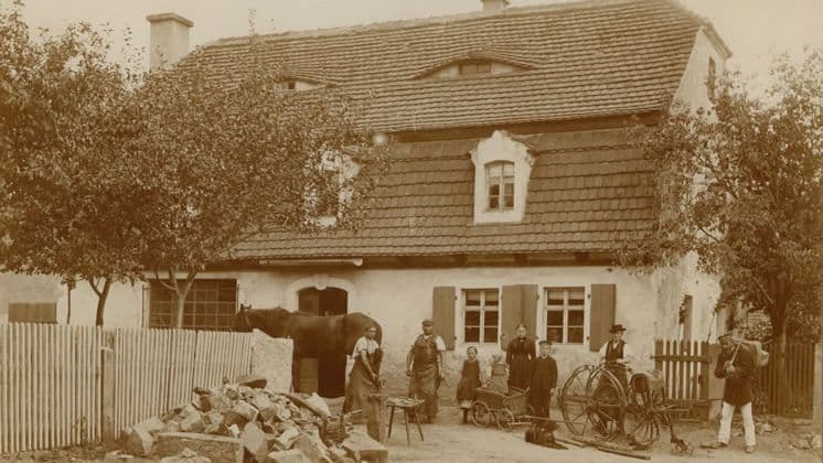 ursprüngliches Wohnhaus mit Schmiede