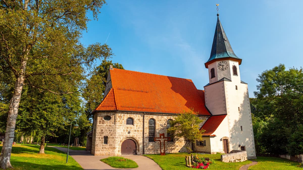 Sankt Blasius Kirche Holzelfingen