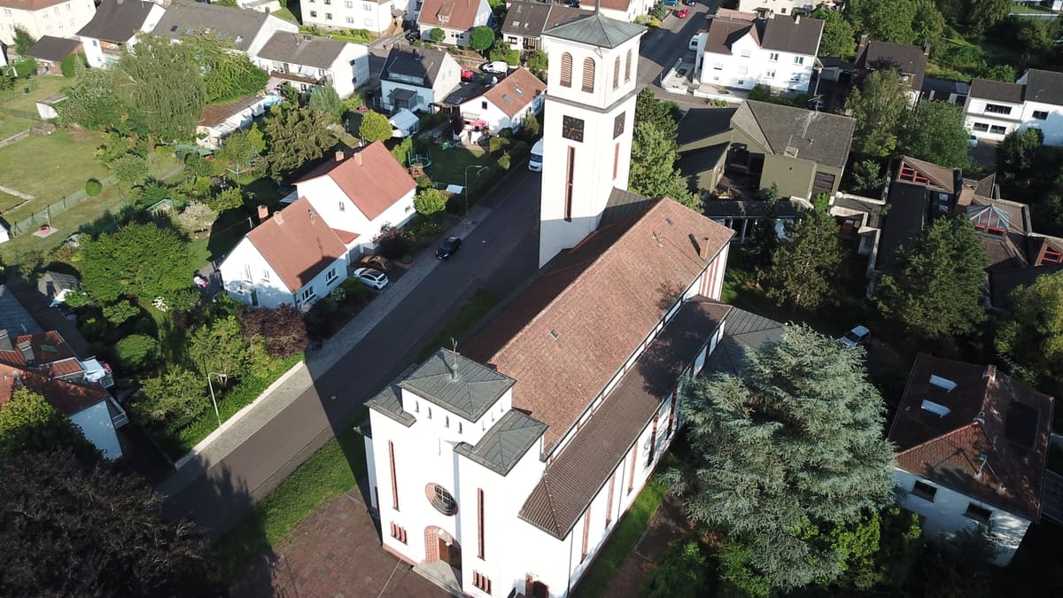 Kirche zu den Heiligen Schutzengeln Schaffhausen