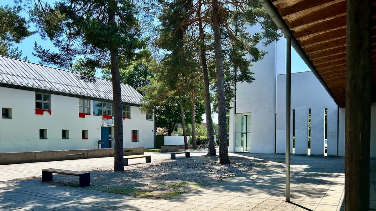 St. Josef der Arbeiter Waldram, Pfarrzentrum