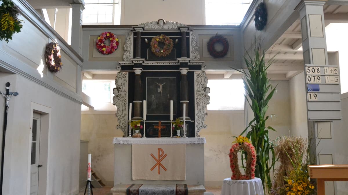 Kirche Neukirch – Innenansicht Erntedank