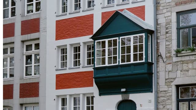 Dornröschen am Korneliusmarkt