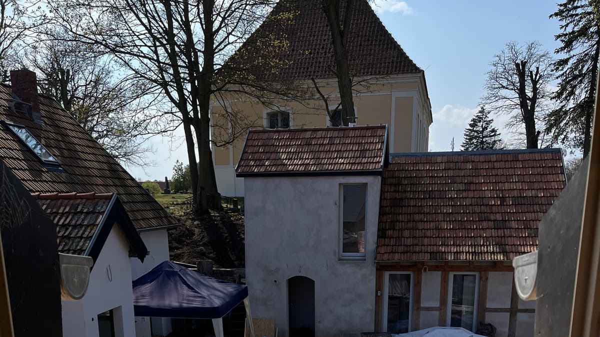 Taubenschlag mit Kirche