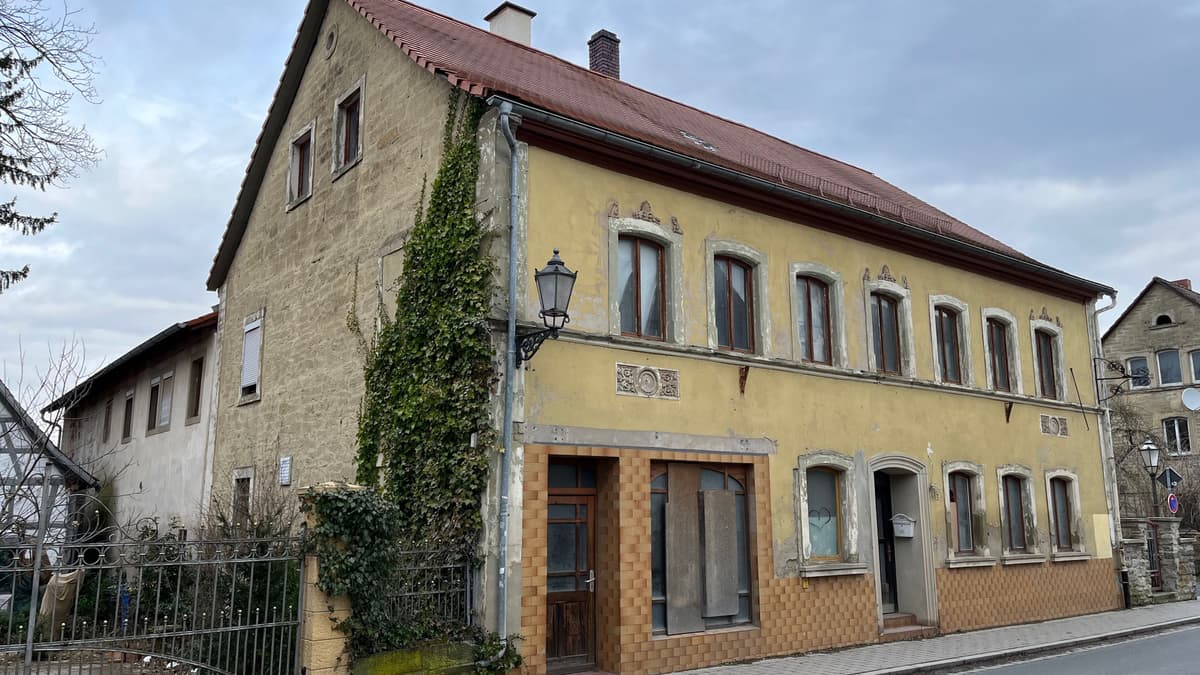 Blick von Hauptstrasse
