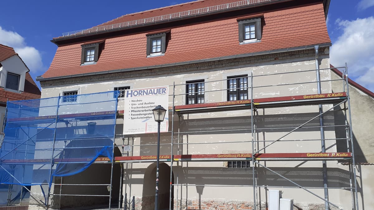 Sanierung der Fassade am Tor
