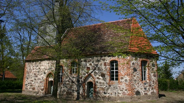 Dorfkirche Gnewikow