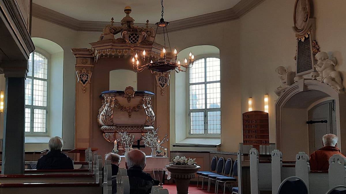 Kanzelaltar der Dorfkirche Schönwalde