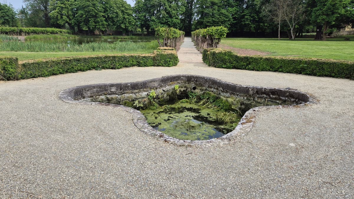 Brunnen Park Hue de Grais