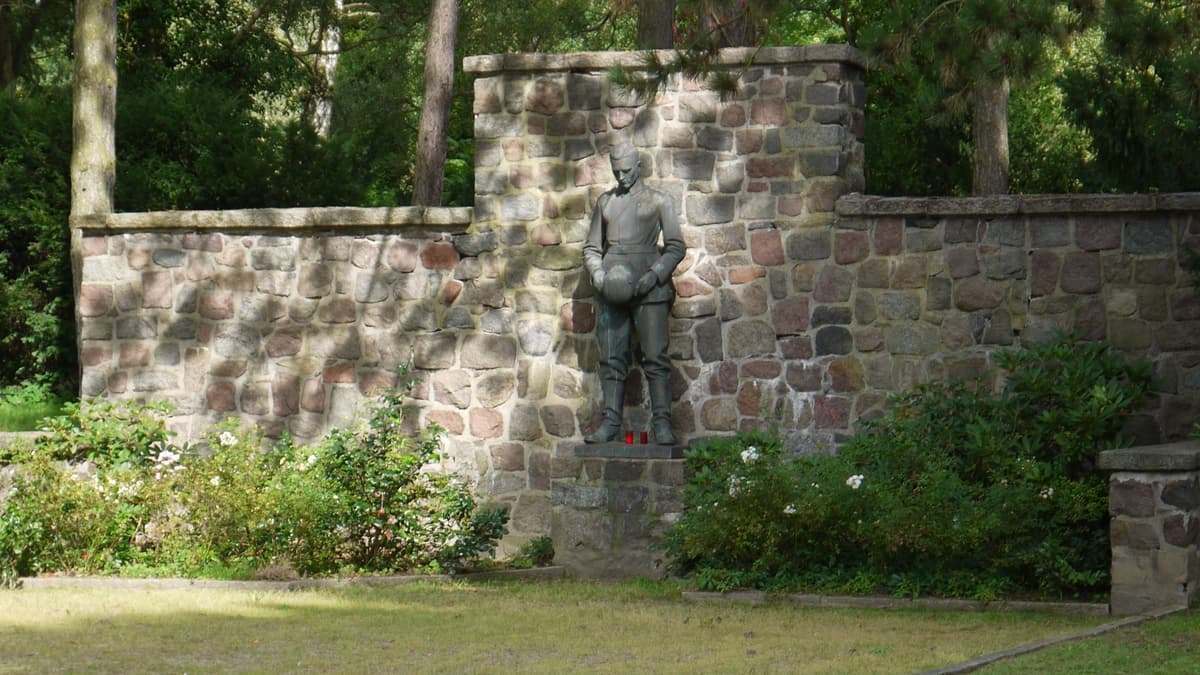 Trauernder Soldat
