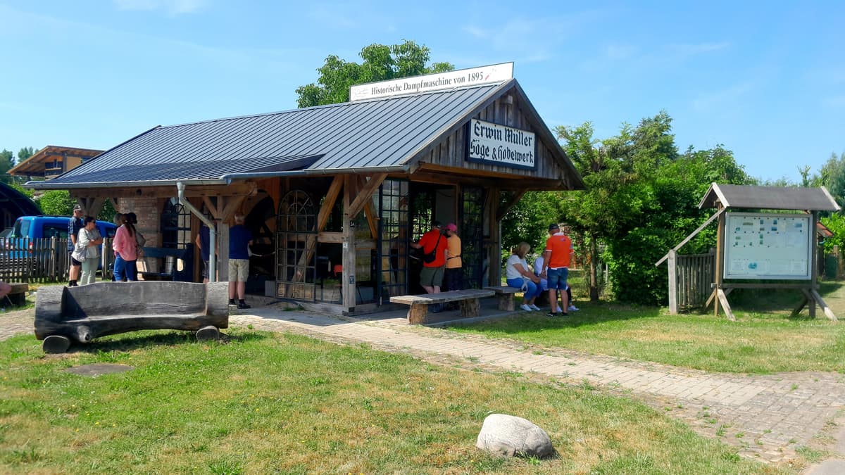 Besuch der historischen Dampfmaschine Nr. 549 von 1895