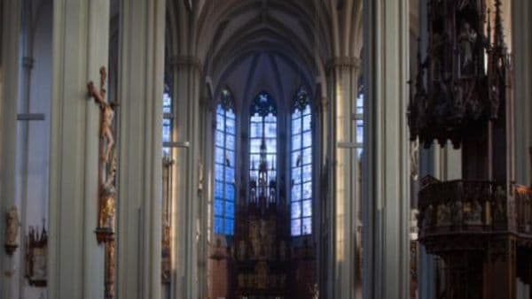 Die neuen Kirchenfenster