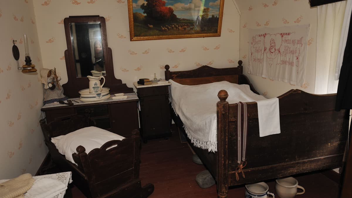 Ausstellungsbereich „Schlafstube vor über 100 Jahren“
