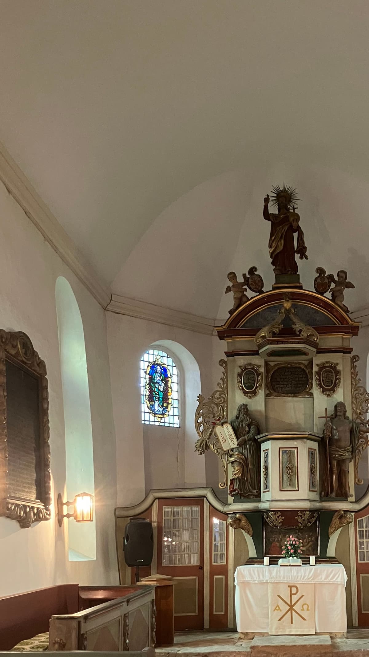 Dorfkirche Wallendorf Altarraum