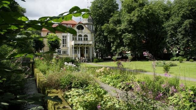 Villa Gyps und Garten