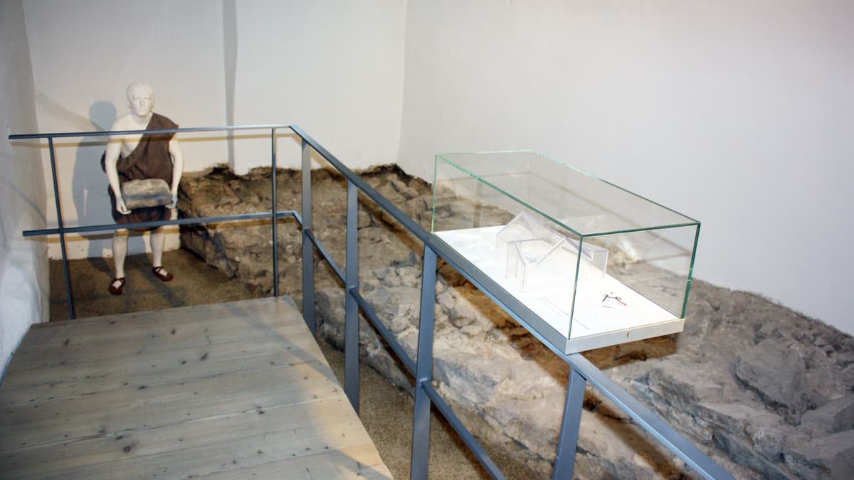 Fundament des Kastells Boiotro
