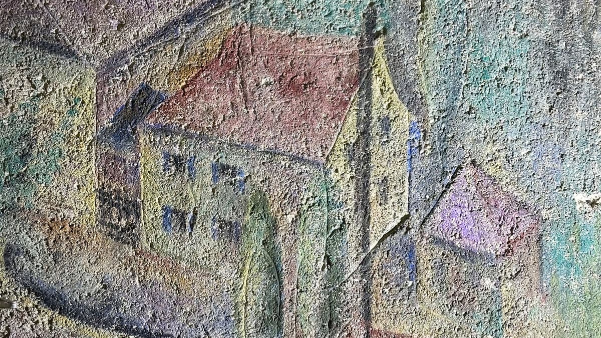 Geislingen, St. Ulrich, Ausschnitt aus dem expressionistischen Chorbogen-Wandgemälde des Künstlers Albert Birkle