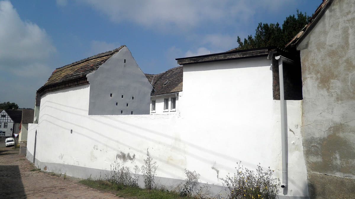 Straßenseite 2