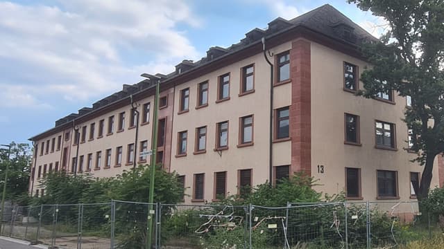 Hausprojekt paraSol auf den Campbell Barracks