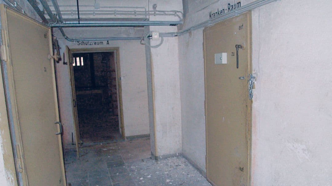 ehemaliger Luftschutzbunker im Kunstkeller o27