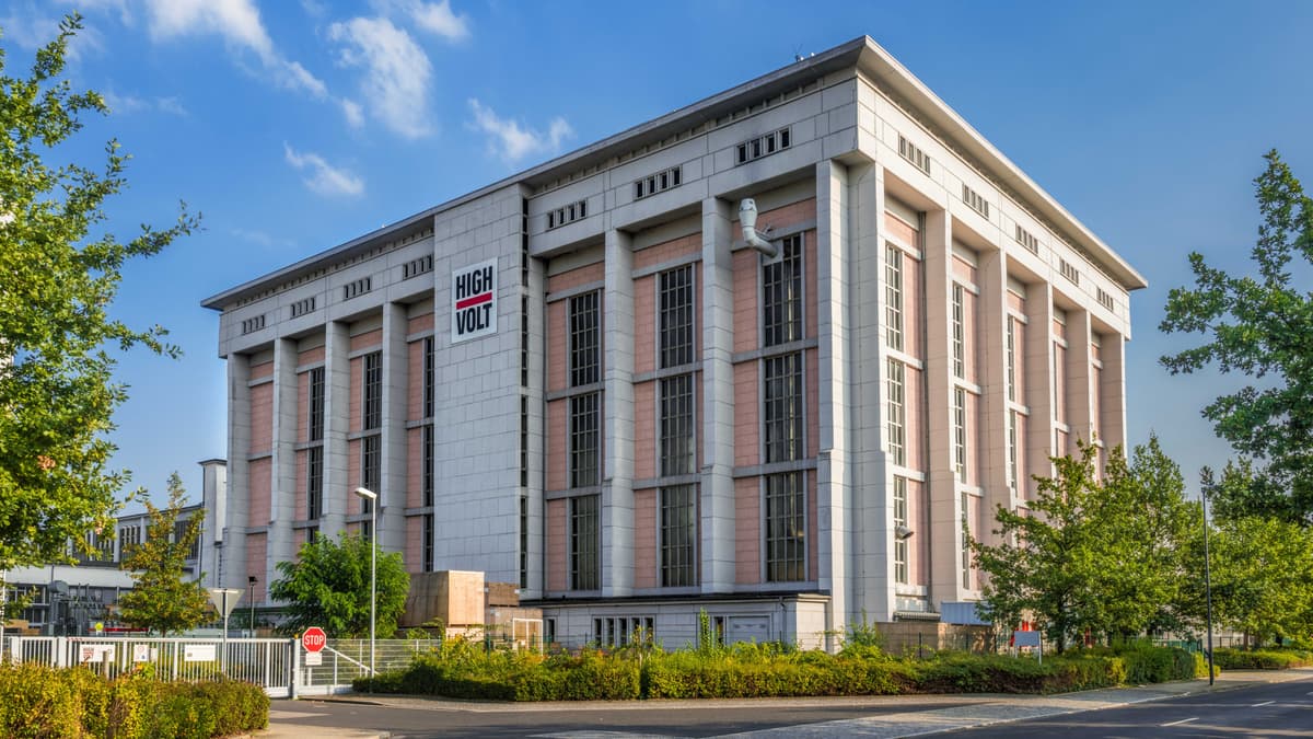 Hochspannungs-Prüfhalle