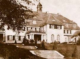 Schloss Lübzin Foto aus dem Archiv von Paul Korff