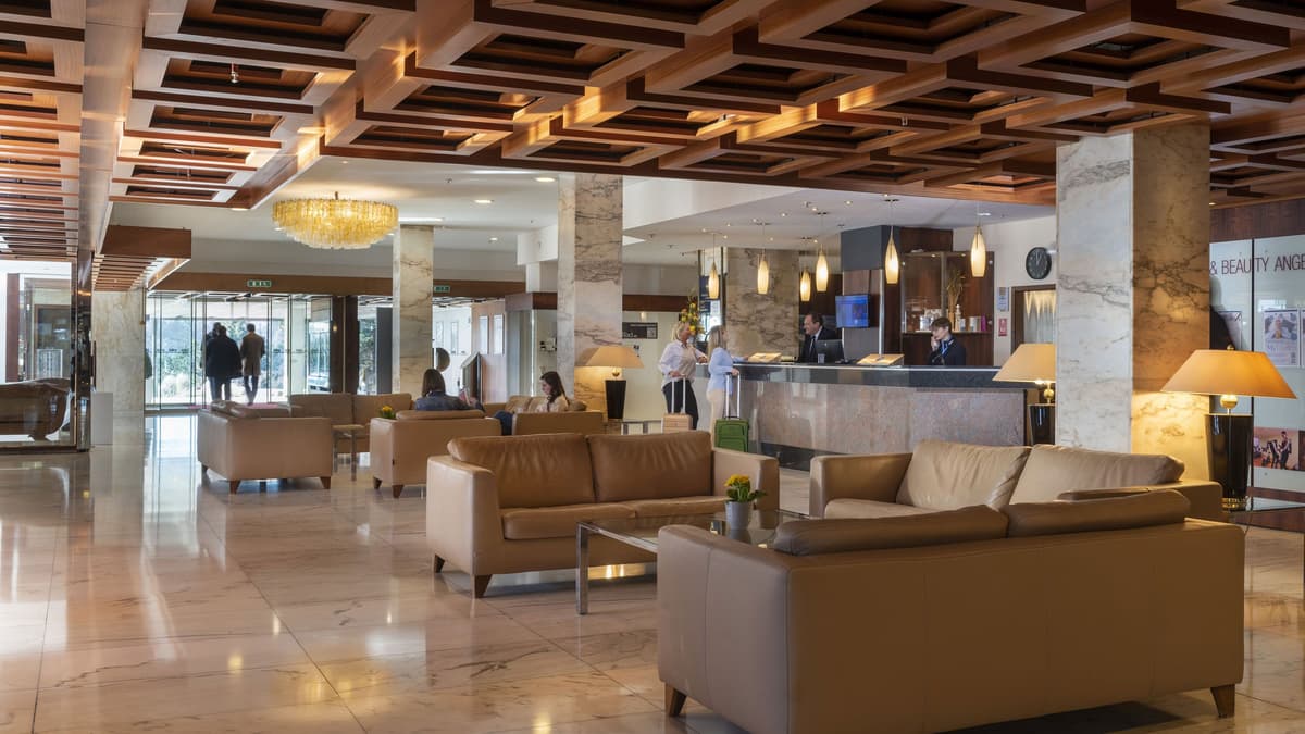 TRV_217_Lobby