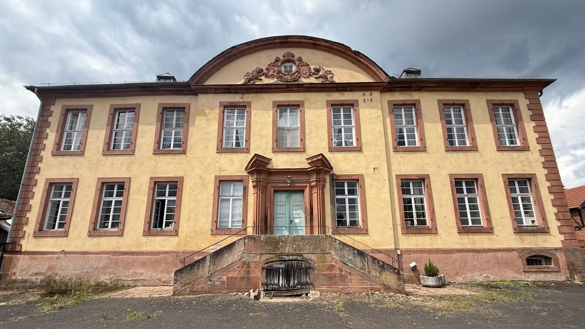 Hofseite des Schlosses