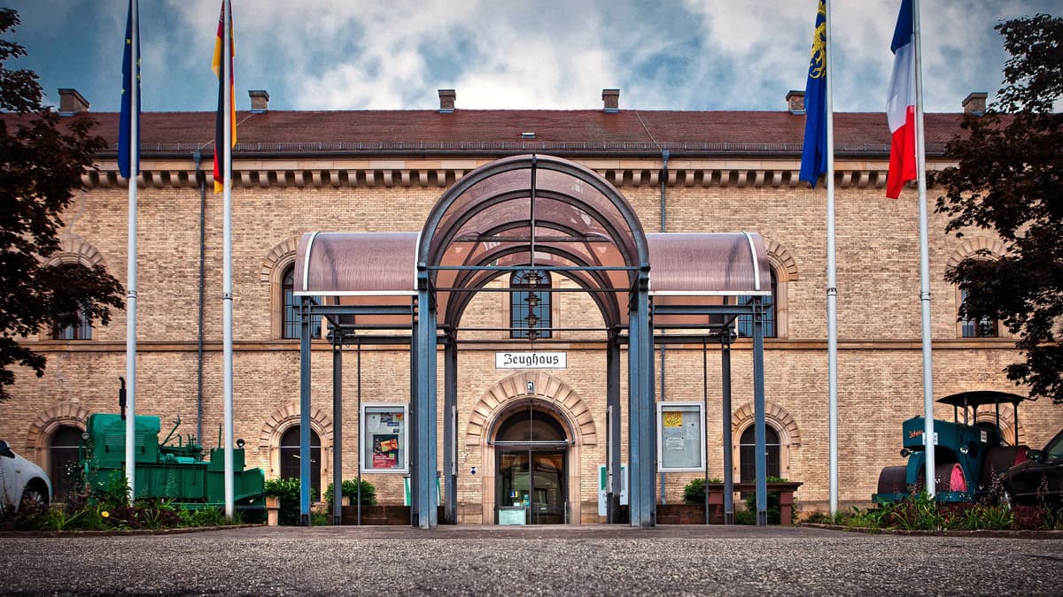 Zeughaus – Eingang