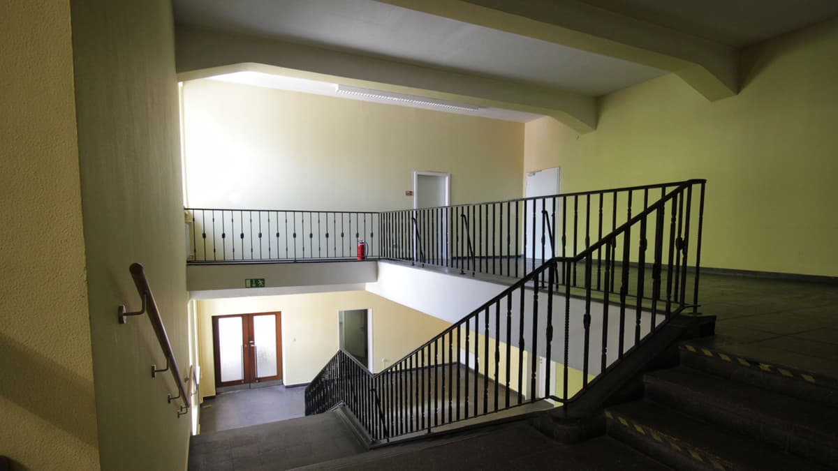 Ehemalige Polizeikaserne Mönchengladbach - Treppenhaus im Wirtschaftsflügel