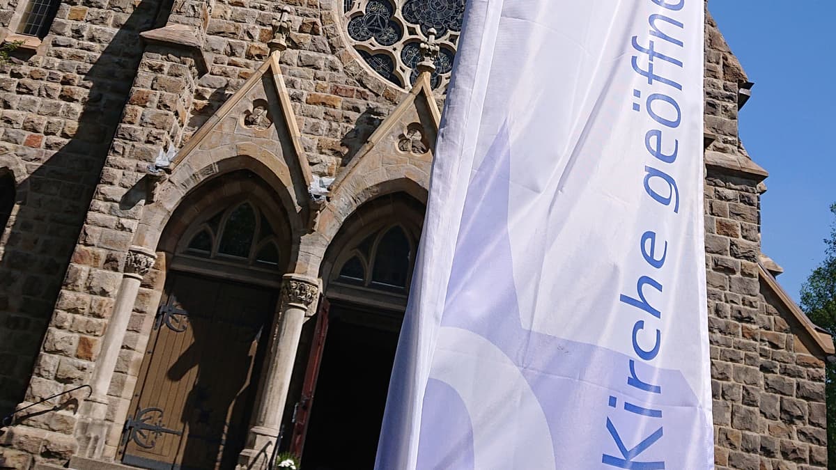 Lutherkirche Dahlhausen Portalseite