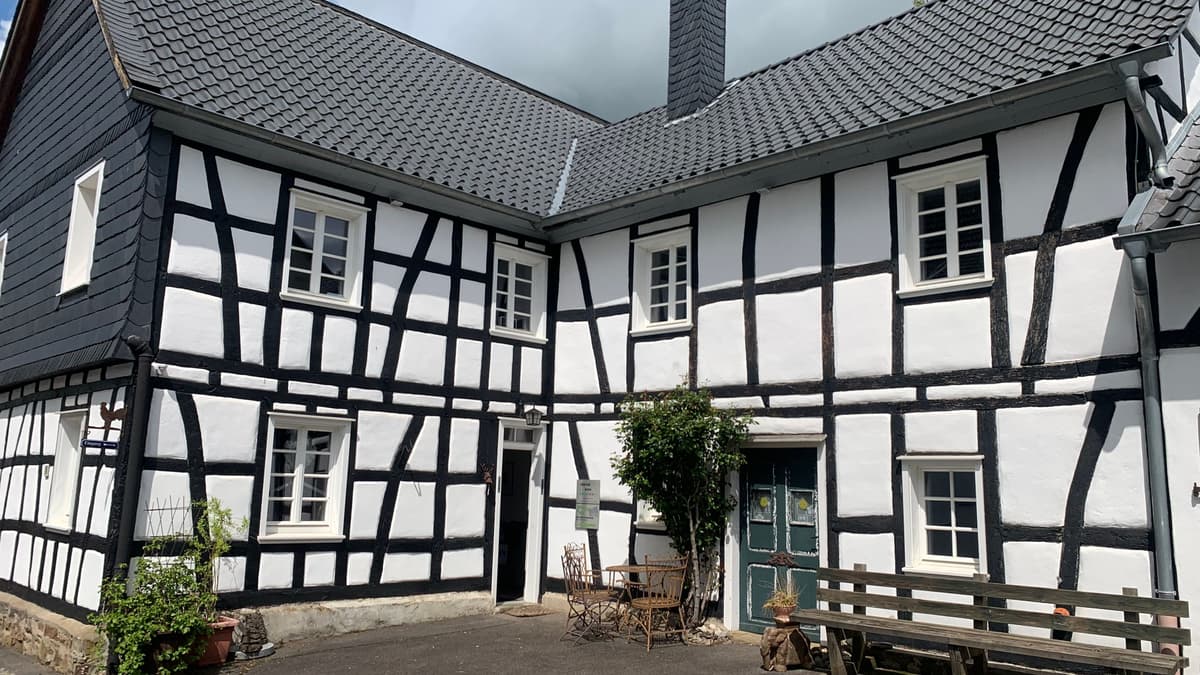 Hofansicht mit Eingang
