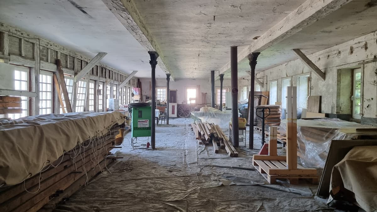 Innenansicht der ehemaligen Spalthütte