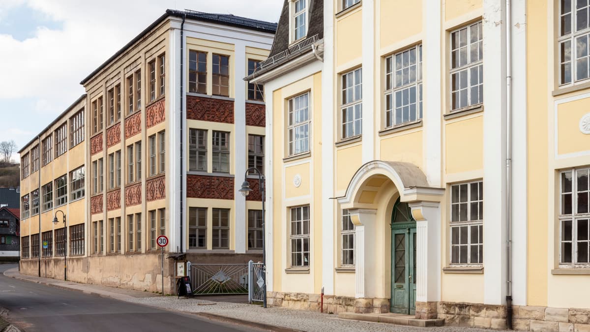 Maßstabwerk und Verwaltungegebäude