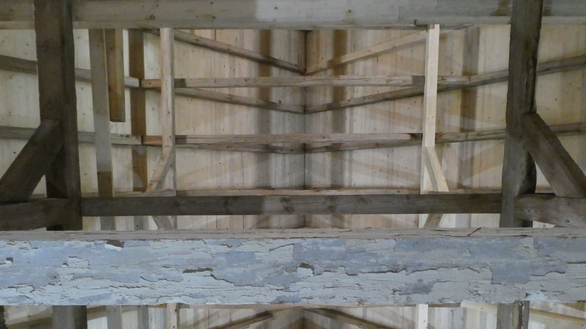 Bleesern, sanierter Dachstuhl im Stutenstall