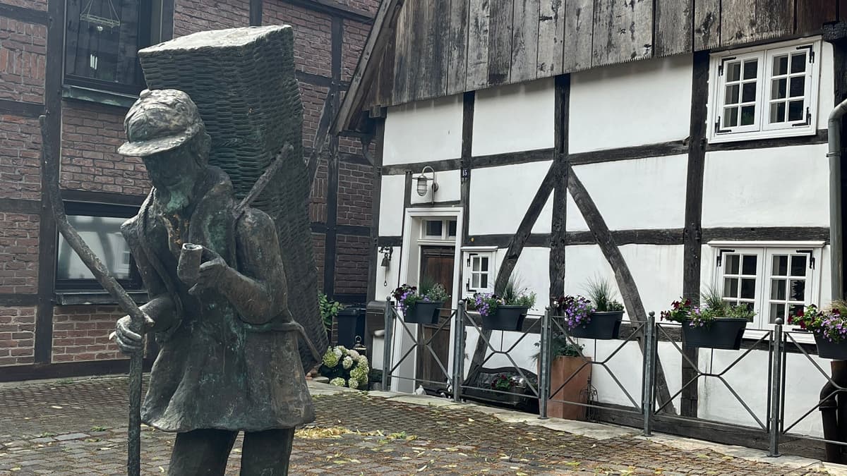 Kiepenkerl am Heessener Markt