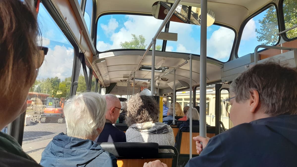 Rundfahrt in einem einem Linienbus, der von 1974 bis 1984 im Krefelder Verkehrsnetz im Einsatz war