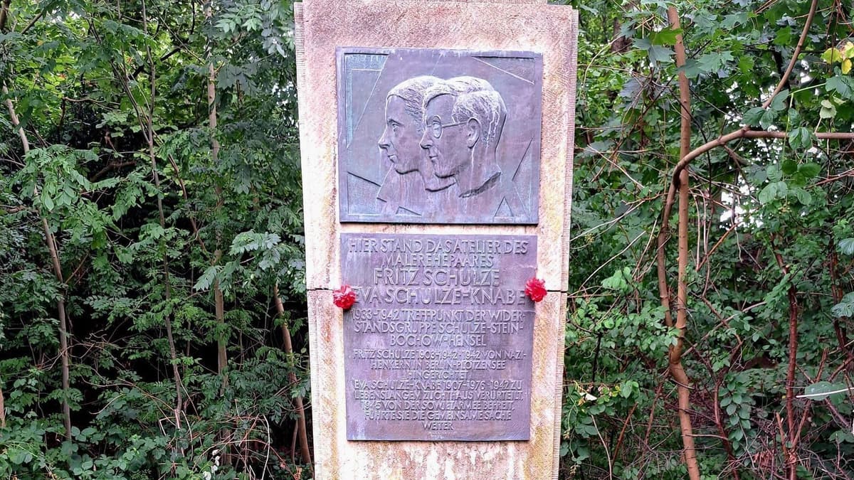 Denkmal Fritz Schulze und Eva Schulze-Knabe