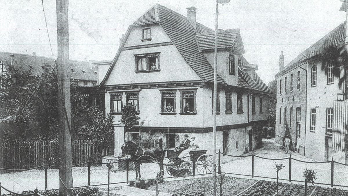 Wohnhaus und Lohmühle um 1900