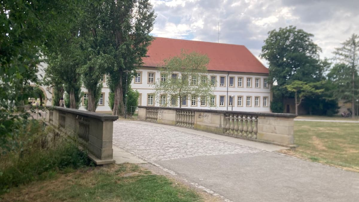Steinere Brücke im Schlossgarten