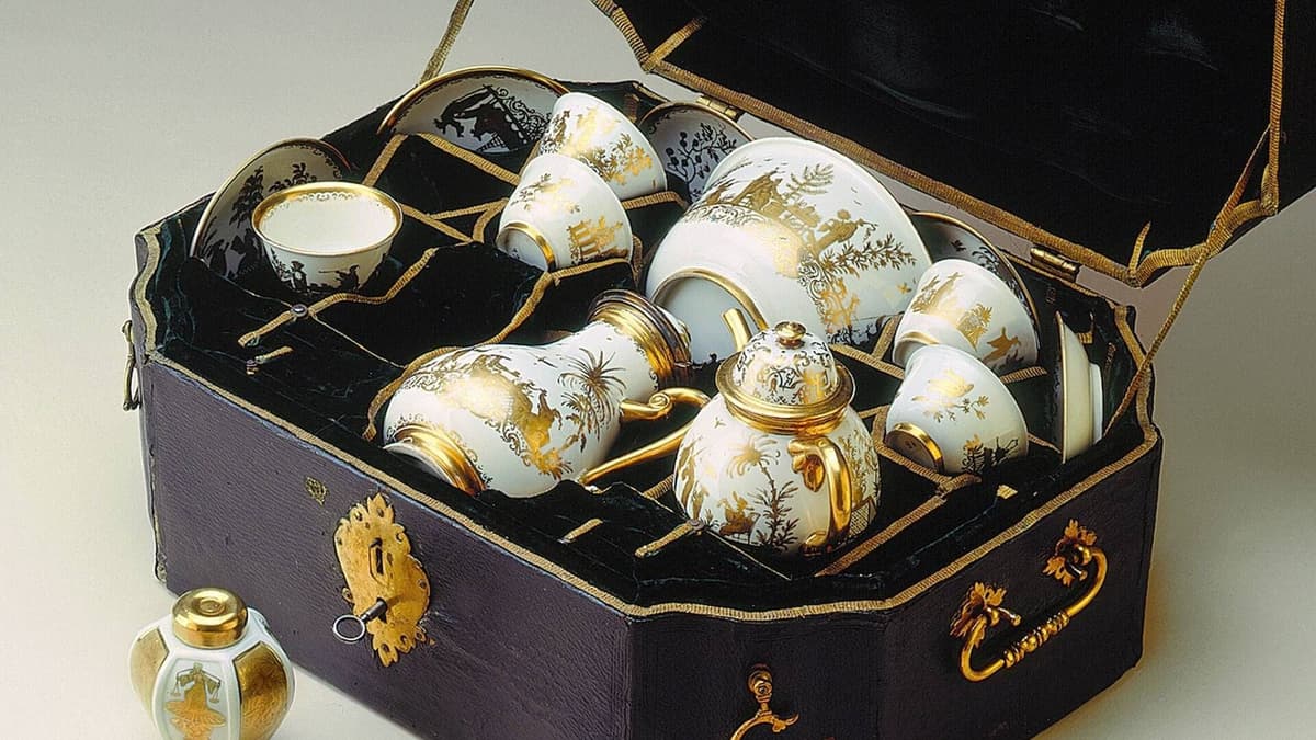 Chinesisches Goldservice