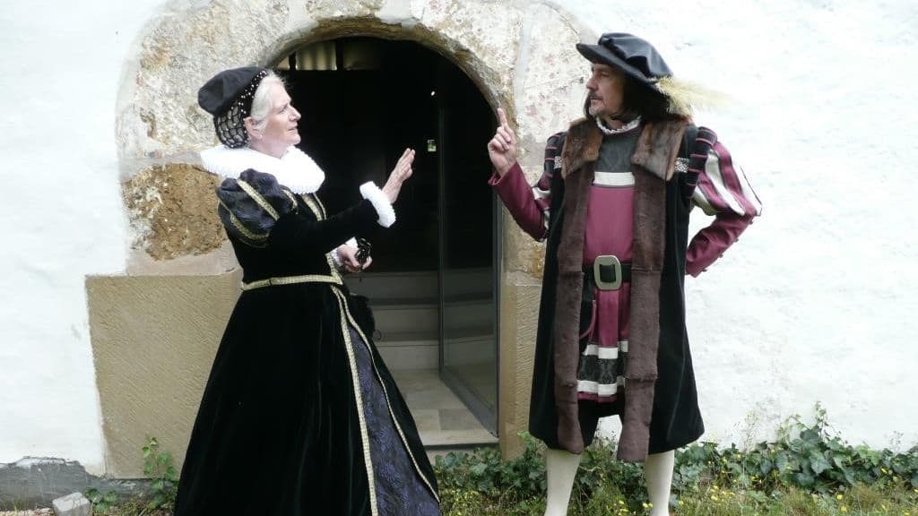 Schlossherrin und Vogt
