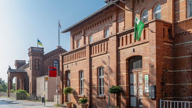 Esperanto-Stacio im Bahnhof Halbe