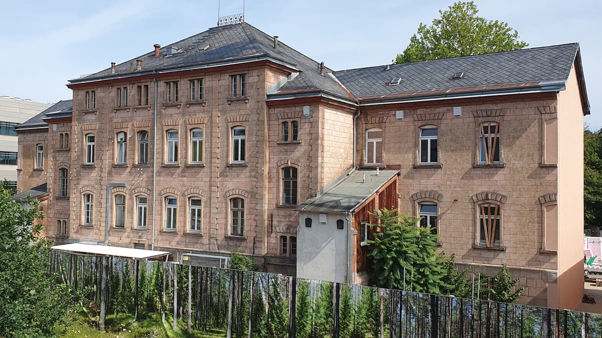 Ehem. Heil- und Pflegeanstalt Erlangen, Mittelrisalit des nördlichen Kopfbaus