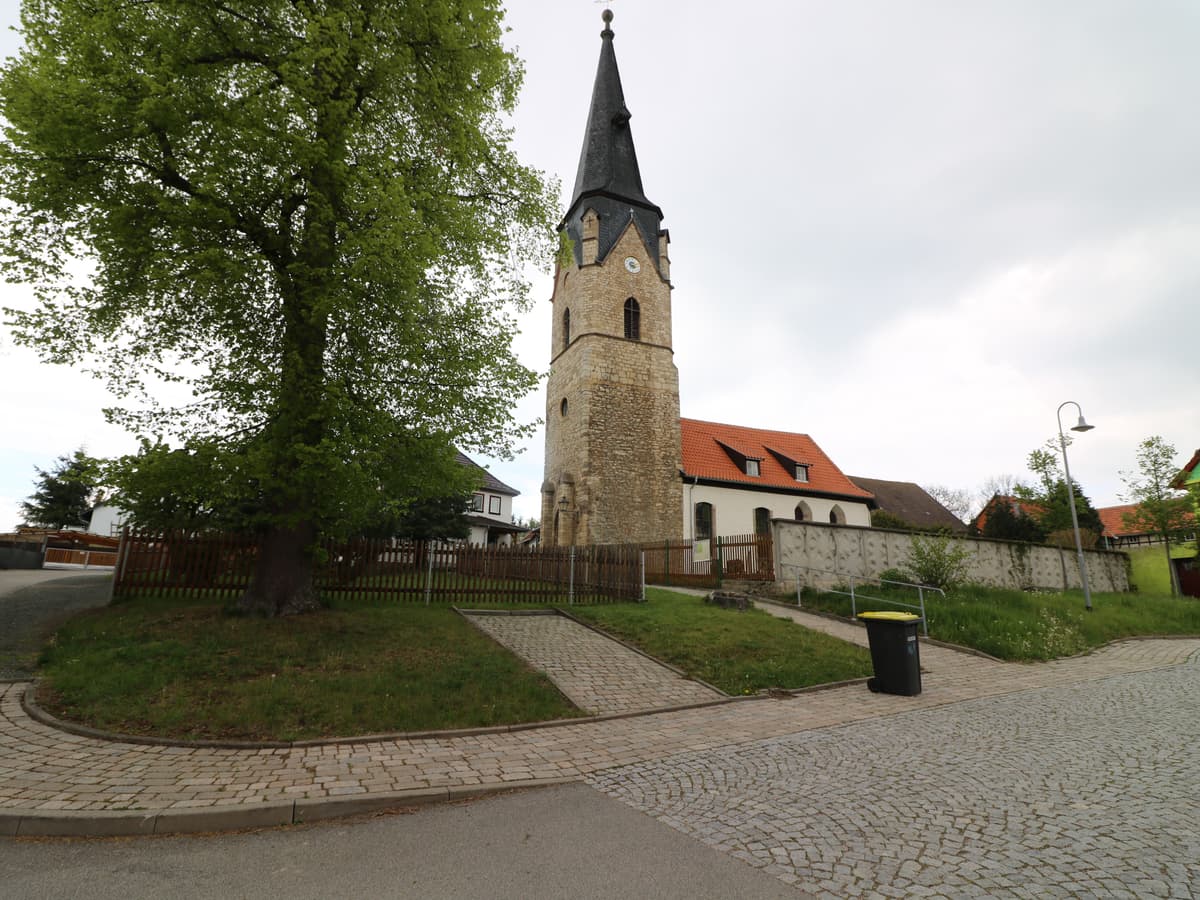 Dorfkirche St. Gangolf zu Gügleben