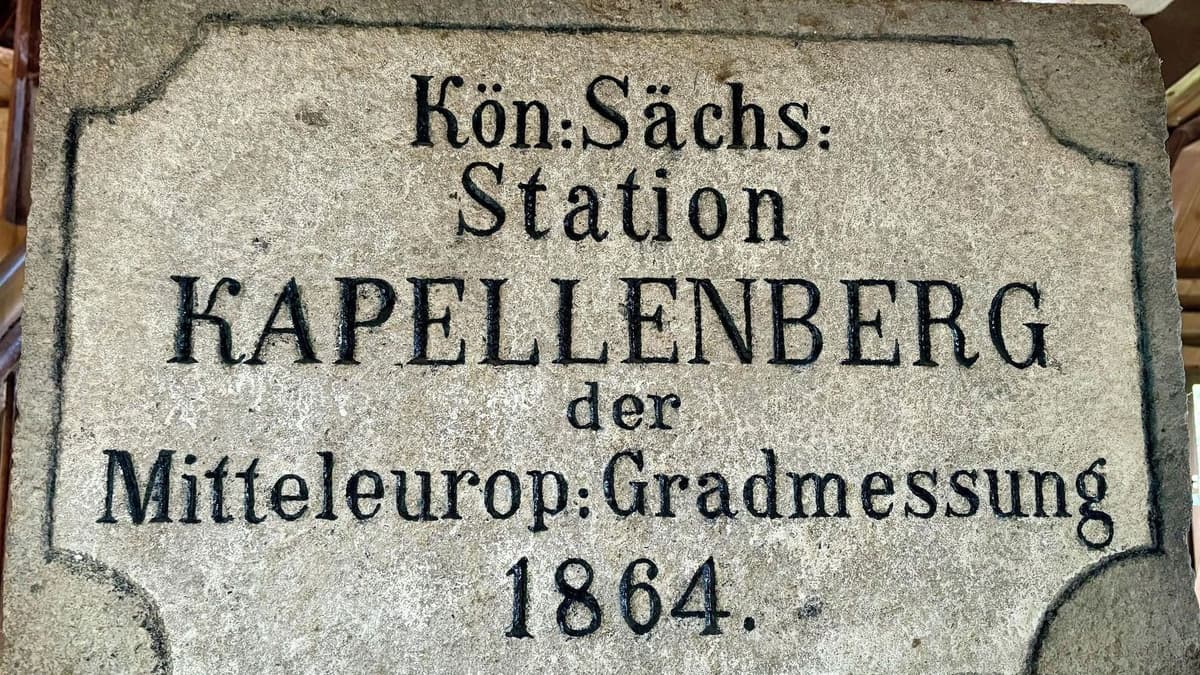 Vermessungssäule