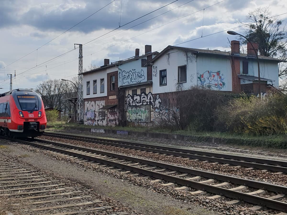 Bahnhof Satzkorn verfällt