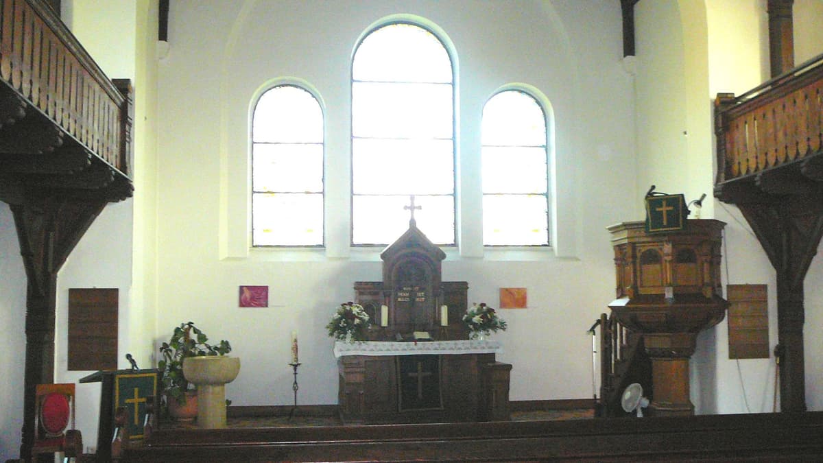 Innenraum mit Altar