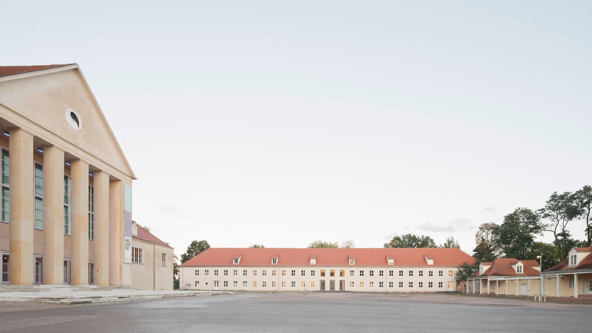 Ostflügel und Festspielhaus Hellerau