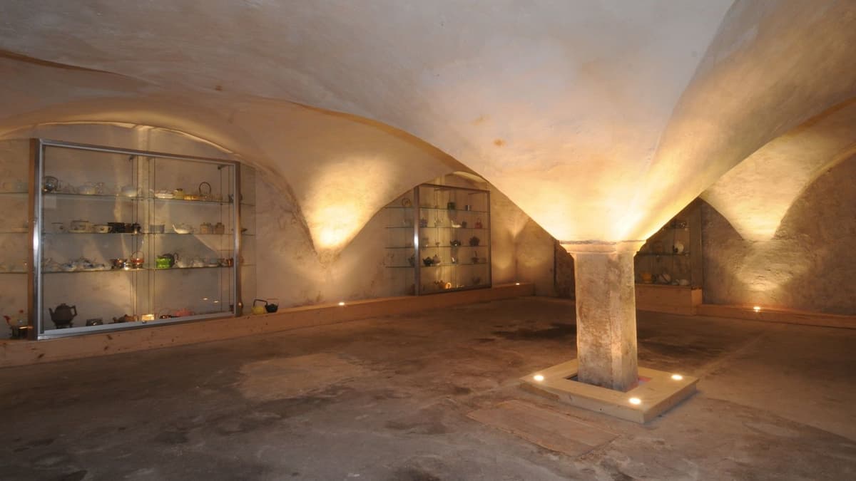Gewölbekeller des Tee Museums